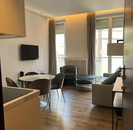 Piazza Affari - Duomo Apartament
